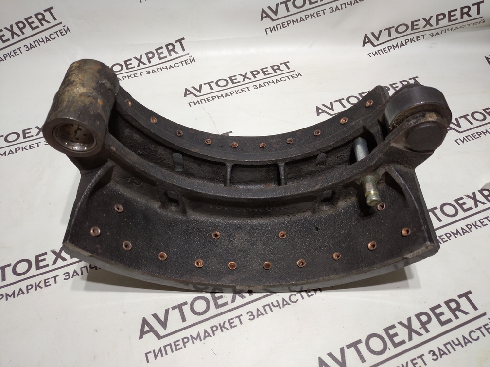 Колодка тормозная задняя в сборе Higer  6129 6109 6119 арт 24V47-00020*05023 3552-00752